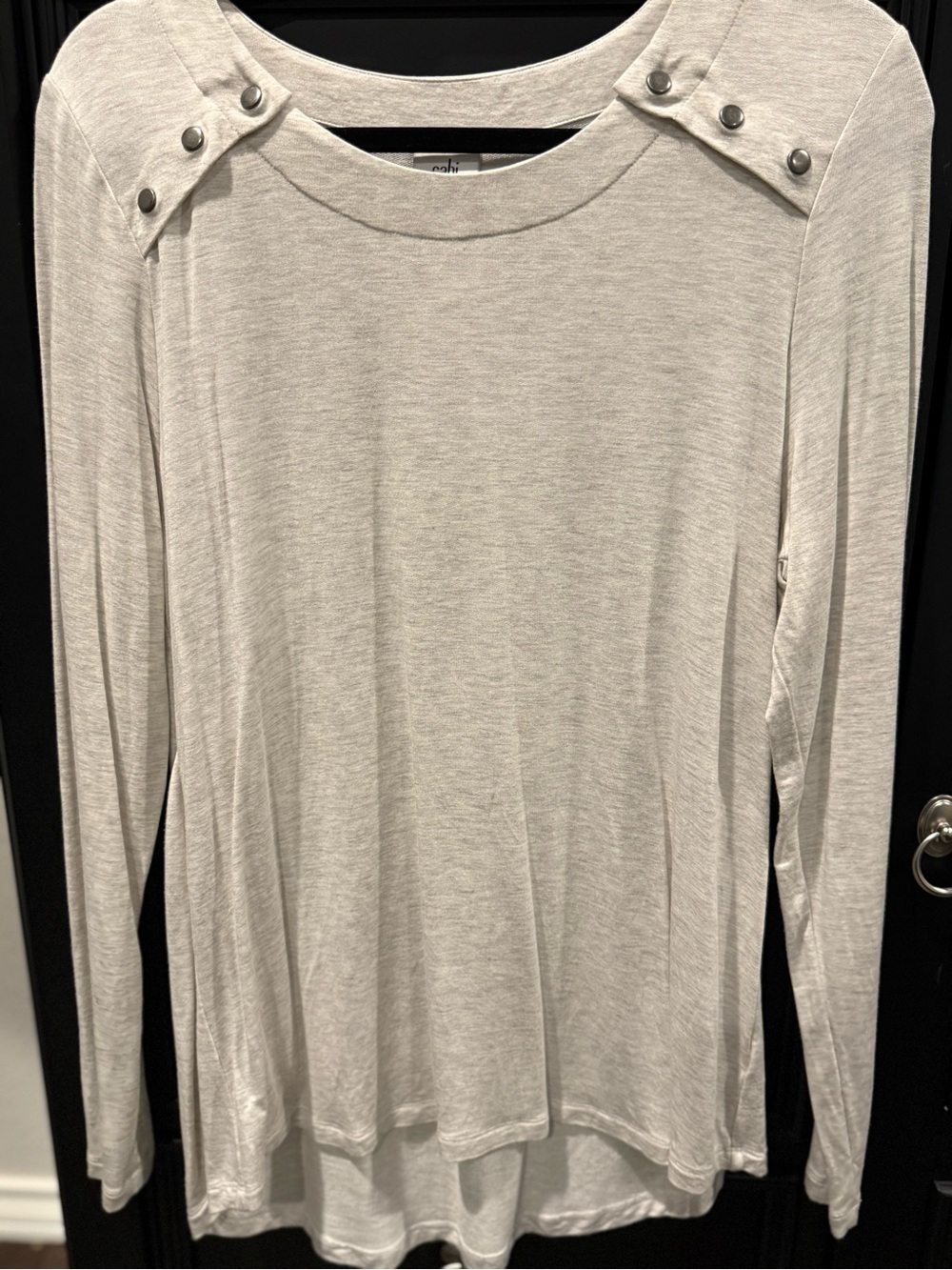 CAbi Heathered Light Gray-cream Long-Sleeve Tunic with Shoulder Snap Details